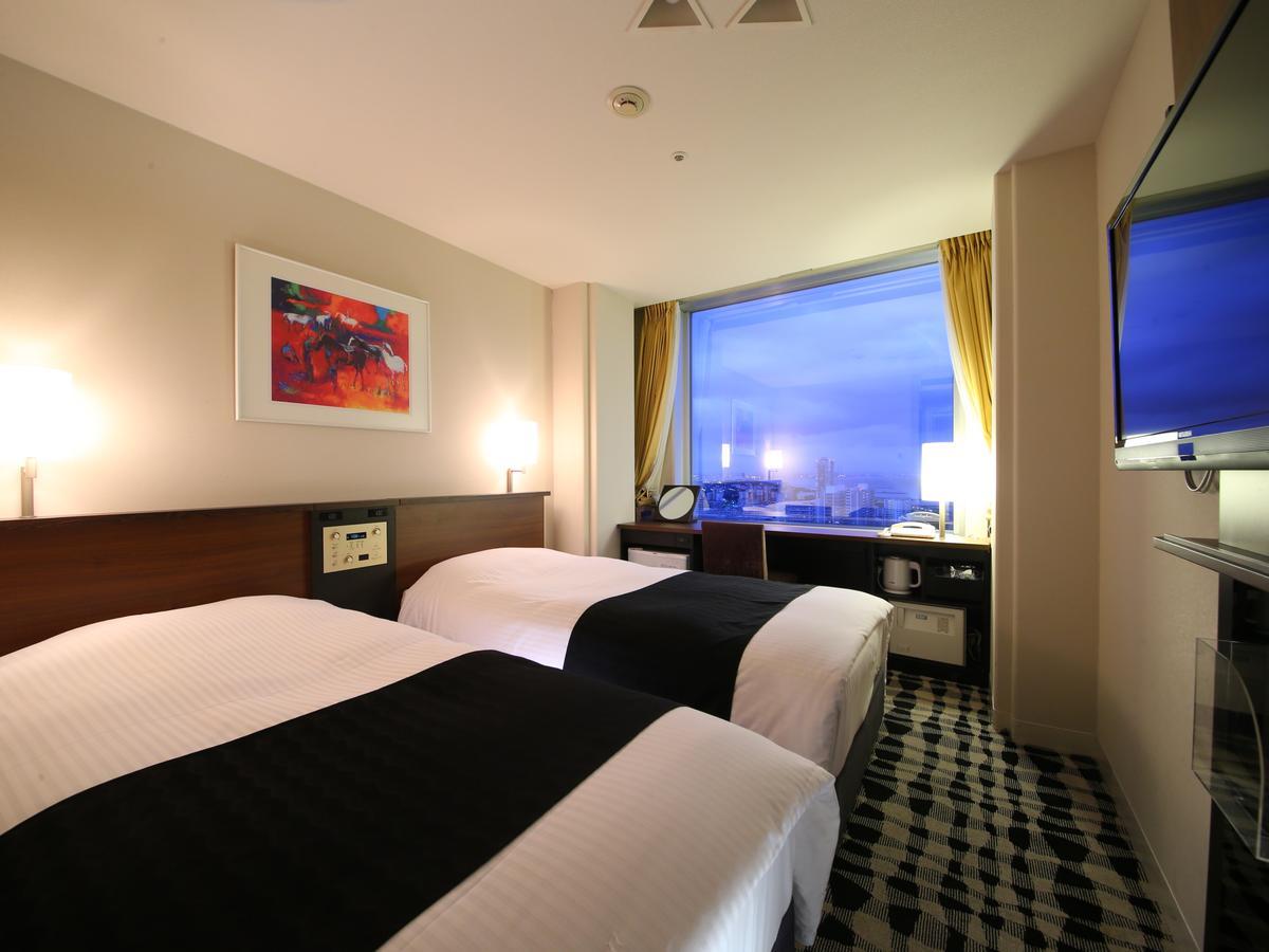 Apa & Tokyo Bay Makuhari 3*